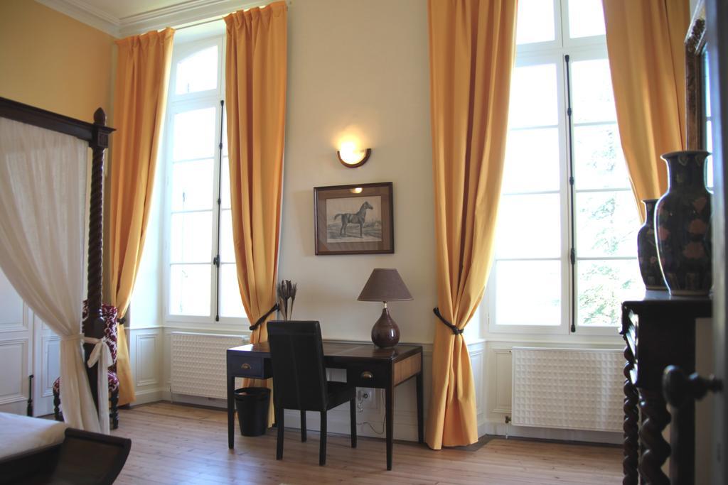 Domaine De Lamassas Bed & Breakfast Hautefage-la-Tour ห้อง รูปภาพ
