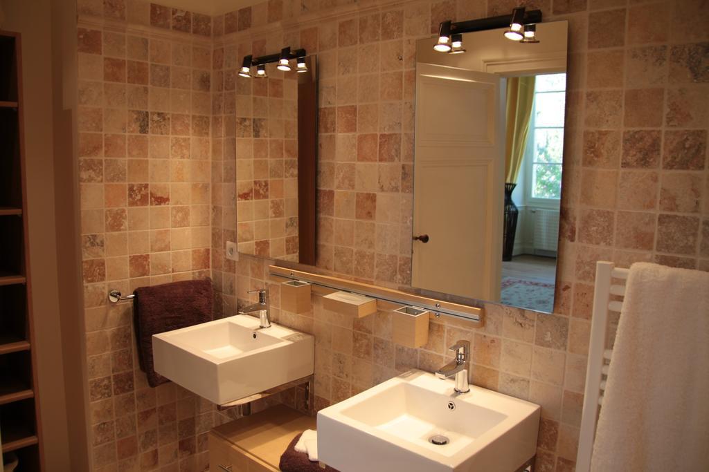 Domaine De Lamassas Bed & Breakfast Hautefage-la-Tour ห้อง รูปภาพ